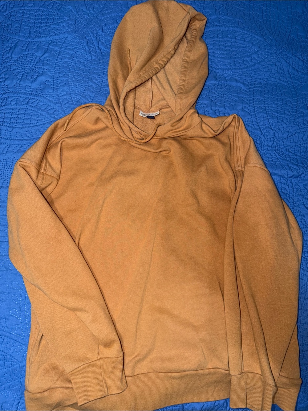 Universal Threads Women’s XXL Hooded Pullover Sweater in Camel